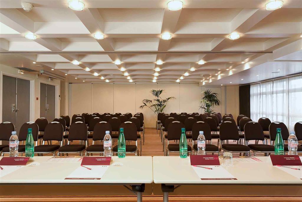 Mercure Paris Massy Gare Tgv מראה חיצוני תמונה
