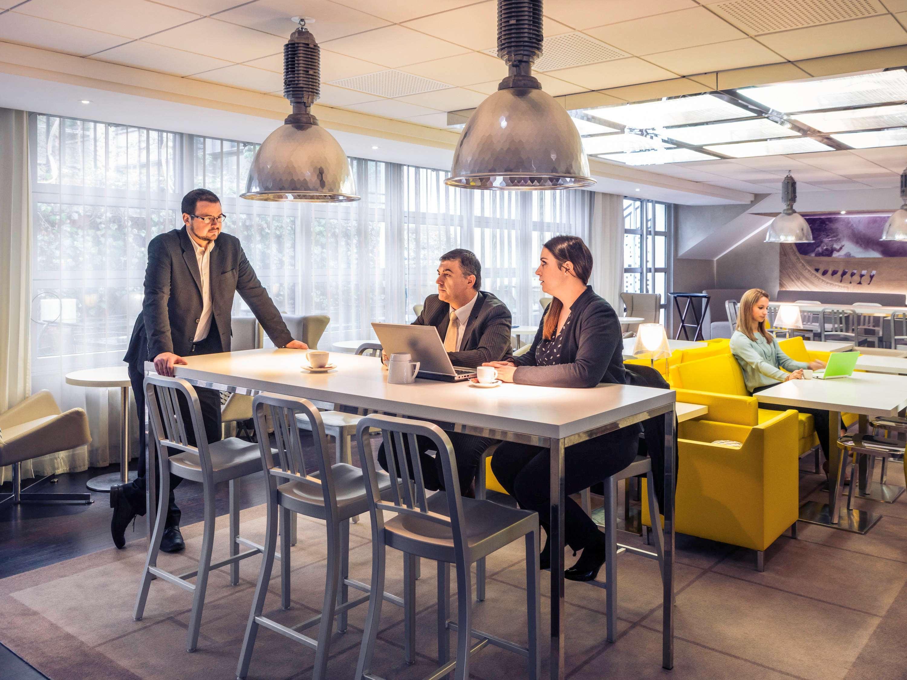 Mercure Paris Massy Gare Tgv מראה חיצוני תמונה